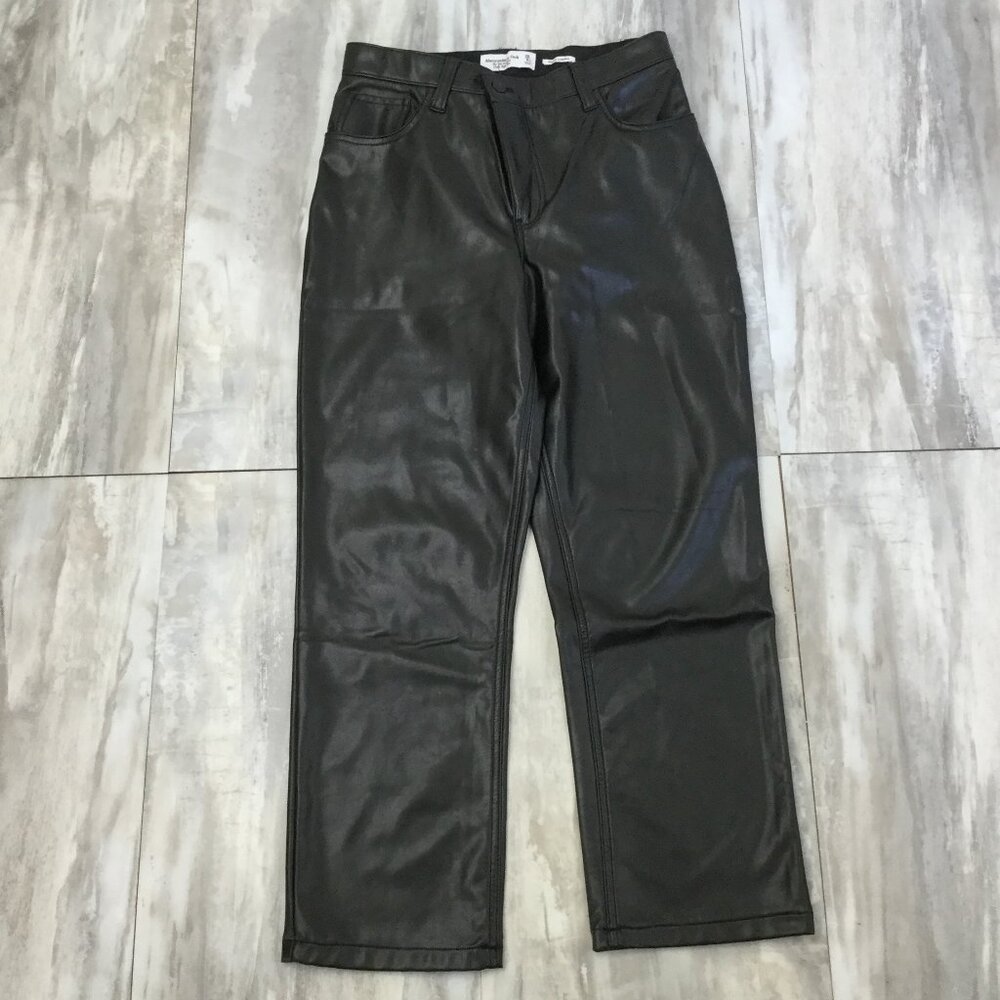 Abercrombie & Fitch 90's Straight Ultra High Rise Vegan Leather Black Pant 28/6